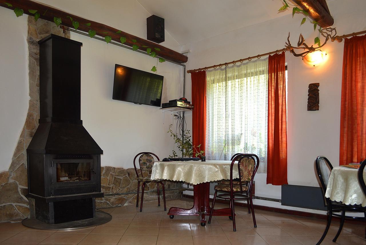 Holiday Home Tanevi Трявна Экстерьер фото